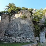 Ani Kaštela