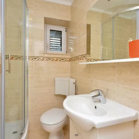 Apartment Ani *